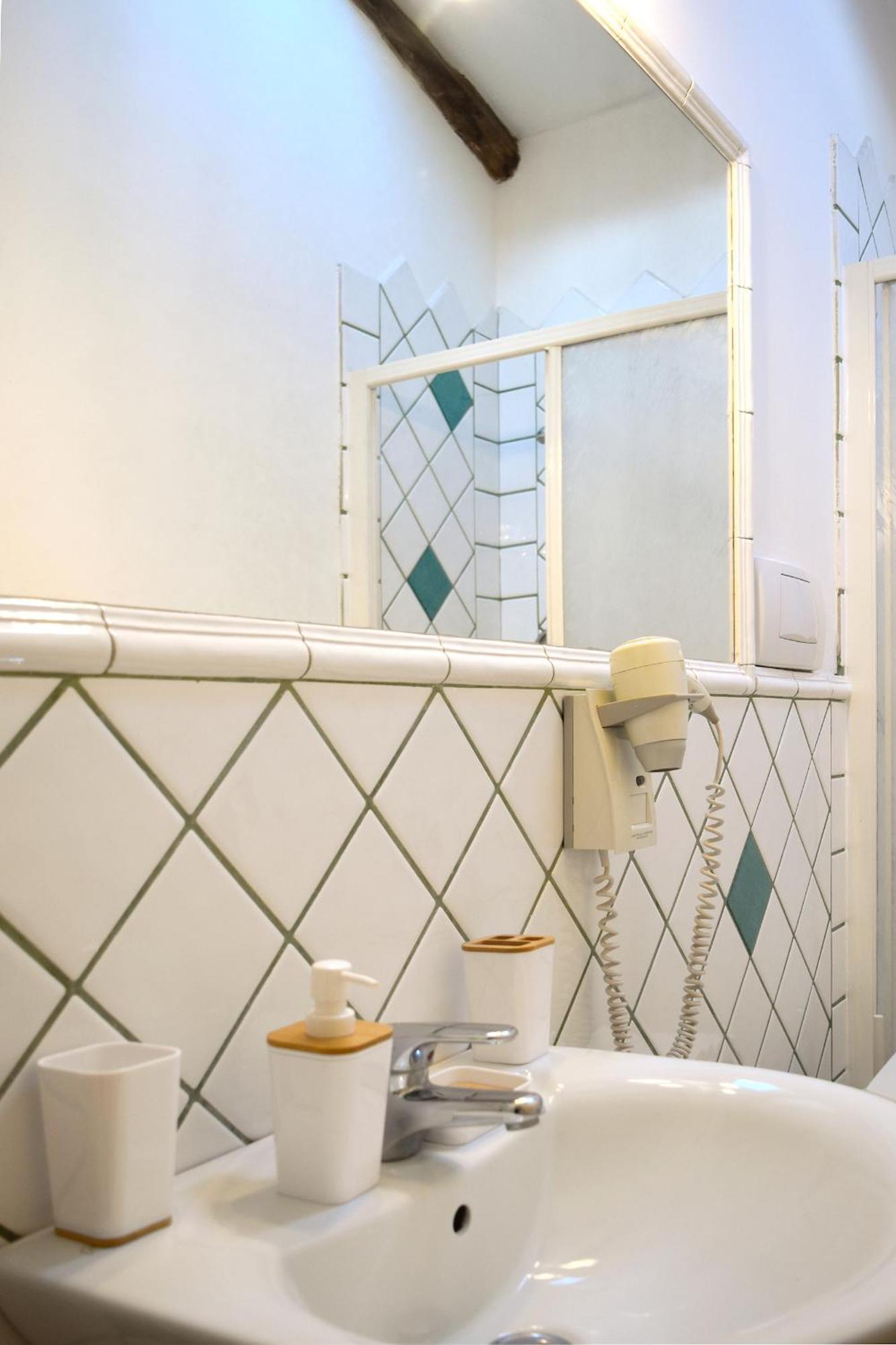 Int 4 - Suite Edoardo By Residence San Luca Bologna Bagian luar foto