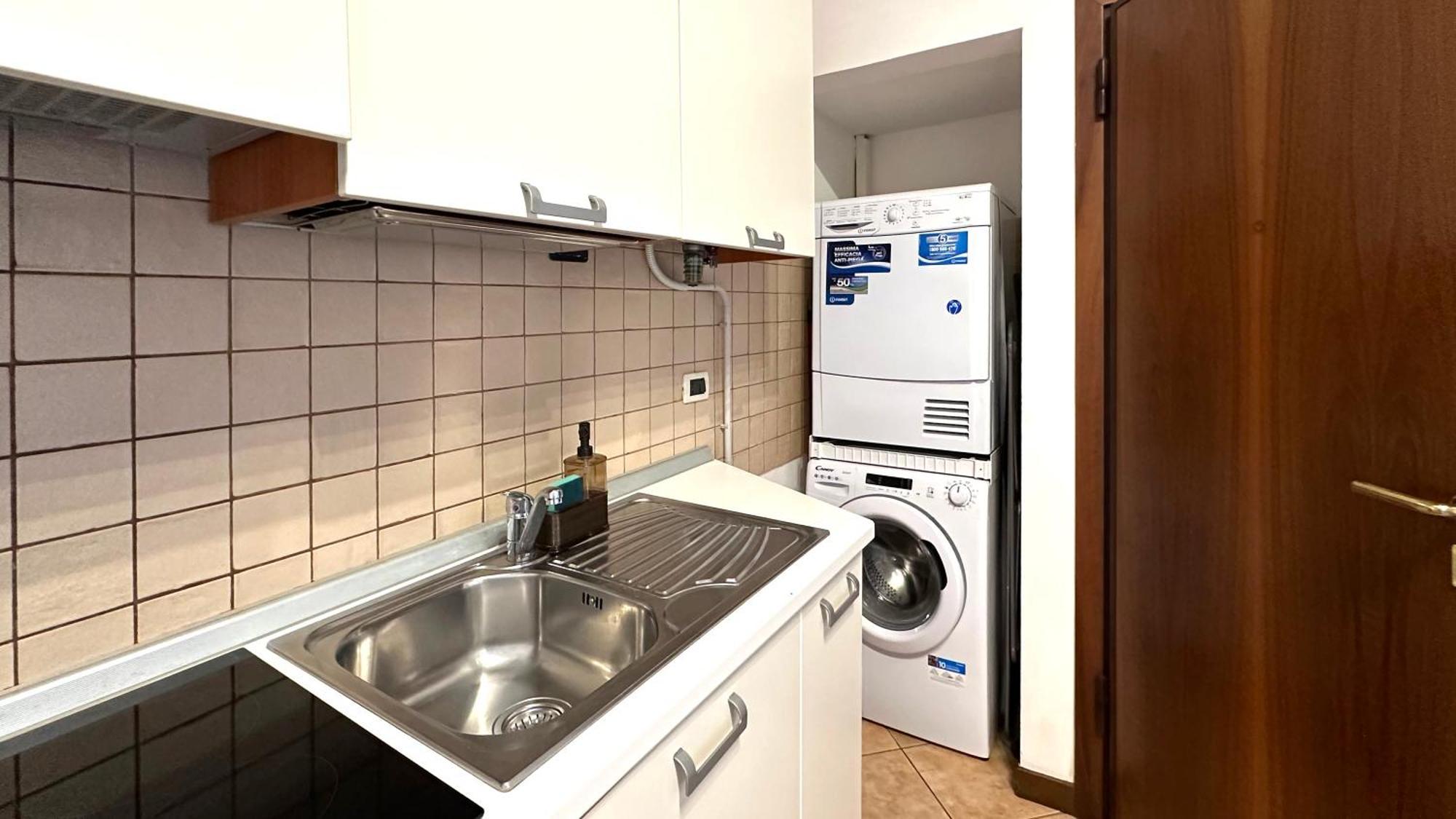 Int 4 - Suite Edoardo By Residence San Luca Bologna Bagian luar foto