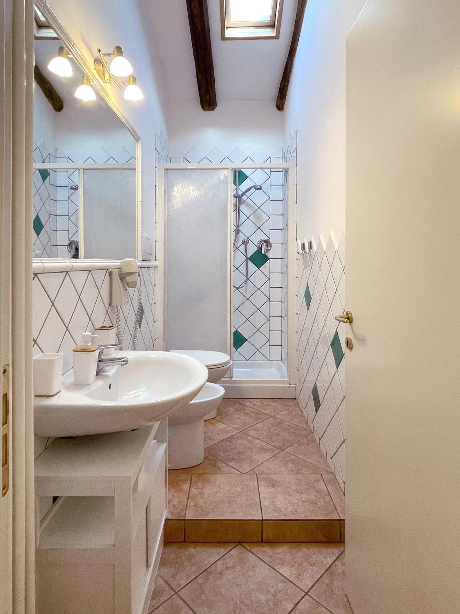 Int 4 - Suite Edoardo By Residence San Luca Bologna Bagian luar foto