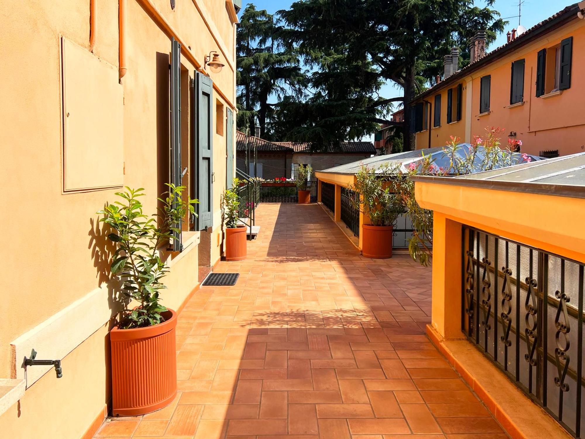Int 4 - Suite Edoardo By Residence San Luca Bologna Bagian luar foto